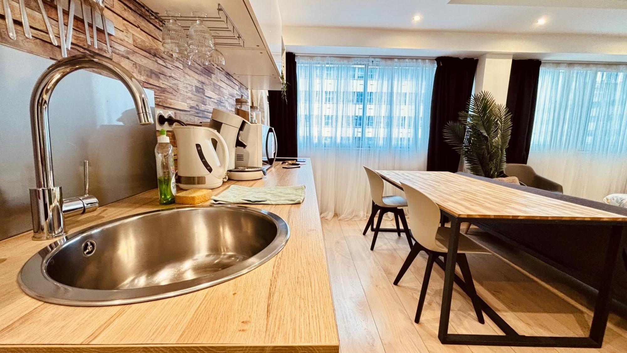 ☆Loft 35M2 Lyon 6 Menage Inclus/Pas De Check Out☆ Apartment ภายนอก รูปภาพ